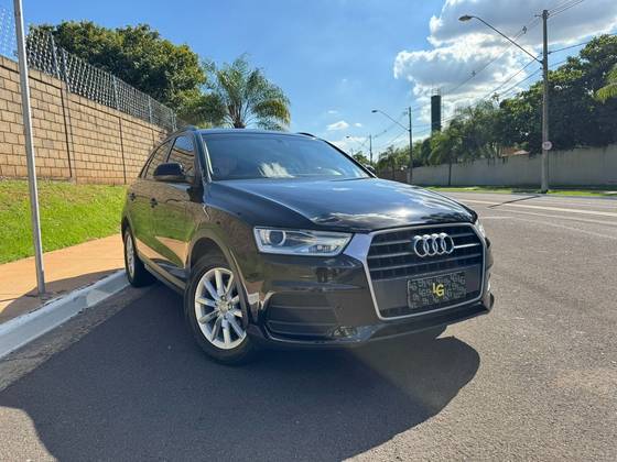 AUDI Q3 1.4 TFSI AMBIENTE PLUS FLEX 4P S TRONIC